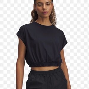 RD Style Black Cropped Elastic-Hem Tee